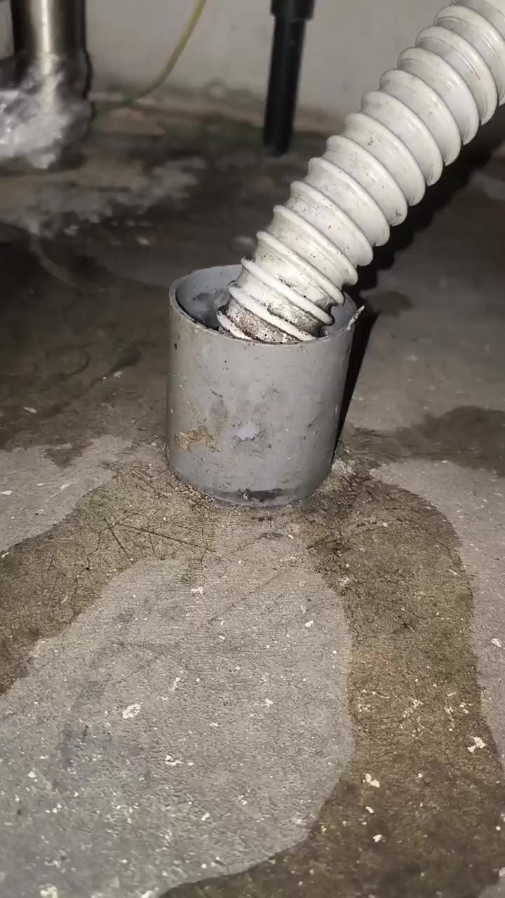 厨房排水管洗浄の作業イメージ